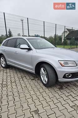 Позашляховик / Кросовер Audi Q5 2016 в 