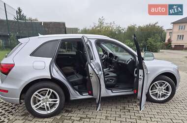 Позашляховик / Кросовер Audi Q5 2016 в 