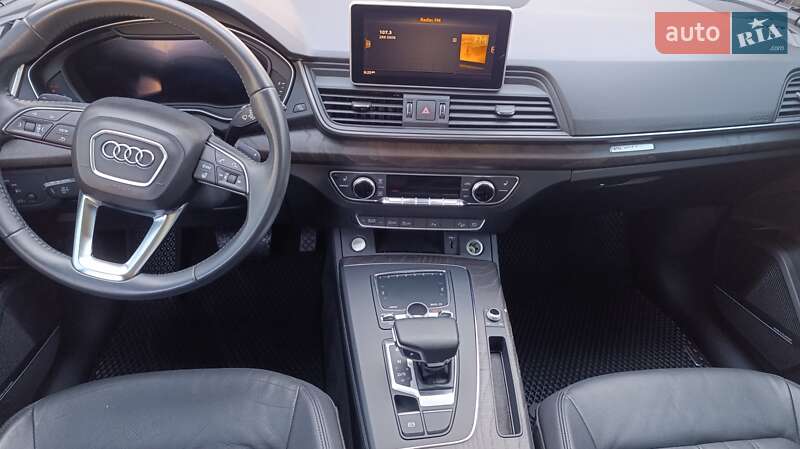 Внедорожник / Кроссовер Audi Q5 2018 в Днепре фото 49 Внедорожник / Кроссовер Audi Q5 2018 в Днепре