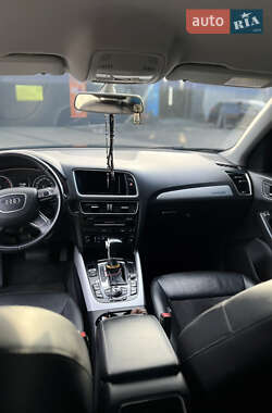 Позашляховик / Кросовер Audi Q5 2015 в 