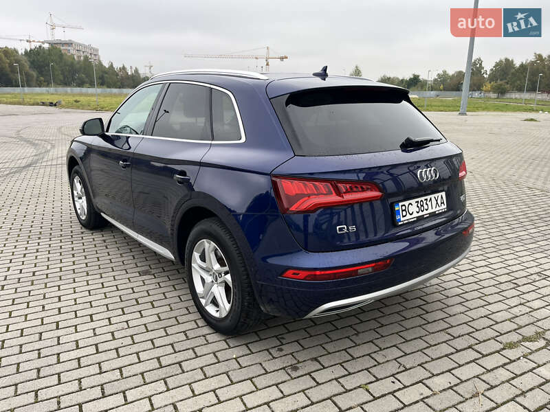 Внедорожник / Кроссовер Audi Q5 2017 в Львове