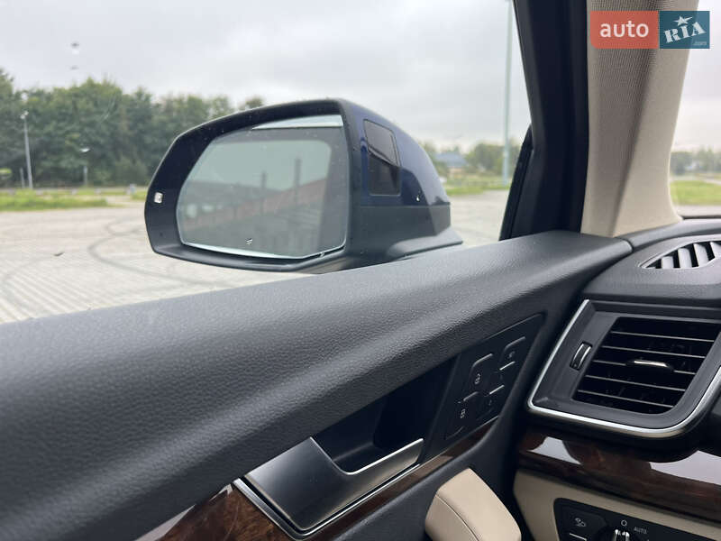 Внедорожник / Кроссовер Audi Q5 2017 в Львове