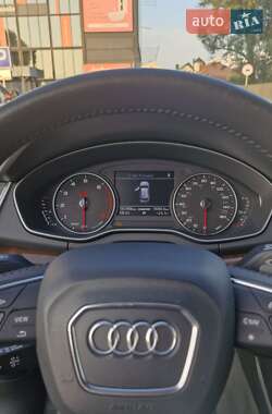 Внедорожник / Кроссовер Audi Q5 2017 в 