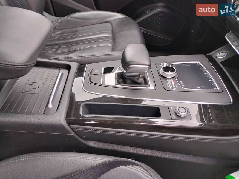 Внедорожник / Кроссовер Audi Q5 2020 в Ровно