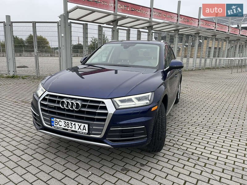 Внедорожник / Кроссовер Audi Q5 2017 в Киеве