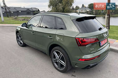 Внедорожник / Кроссовер Audi Q5 2023 в 
