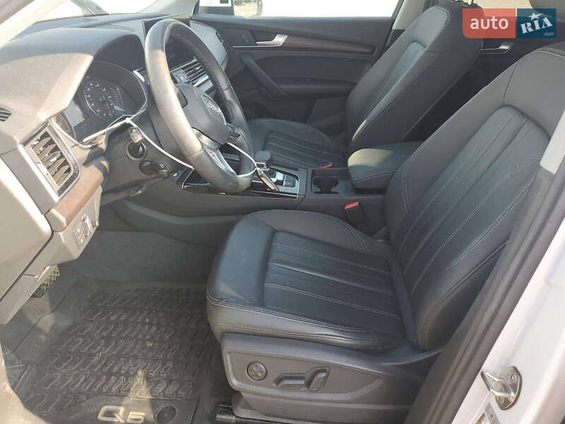 Внедорожник / Кроссовер Audi Q5 2023 в Киеве фото 10 Внедорожник / Кроссовер Audi Q5 2023 в Киеве