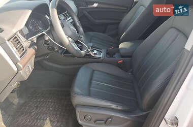 Внедорожник / Кроссовер Audi Q5 2023 в 