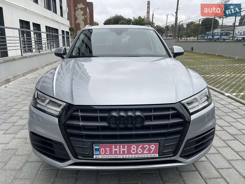 Внедорожник / Кроссовер Audi Q5 2018 в Ровно