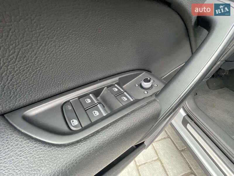 Внедорожник / Кроссовер Audi Q5 2018 в Ровно