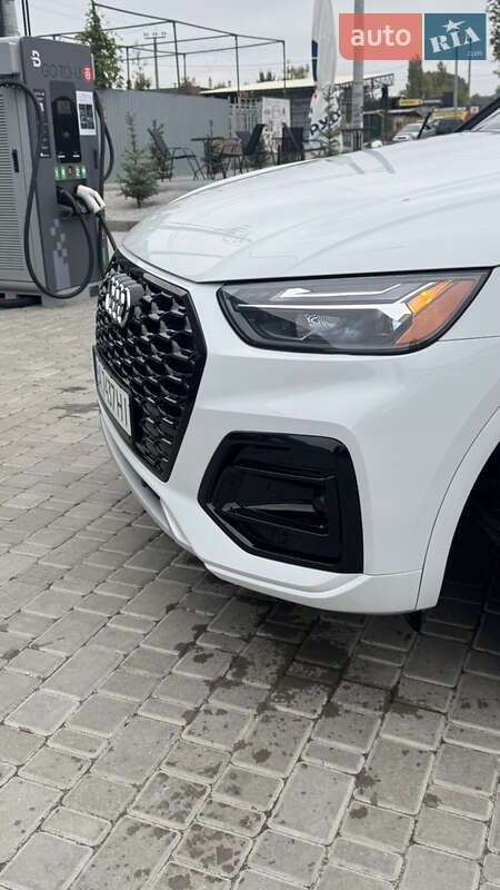 Позашляховик / Кросовер Audi Q5 2022 в Києві