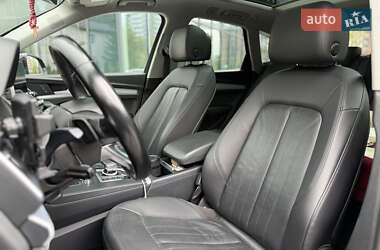 Внедорожник / Кроссовер Audi Q5 2018 в 