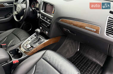 Внедорожник / Кроссовер Audi Q5 2016 в 