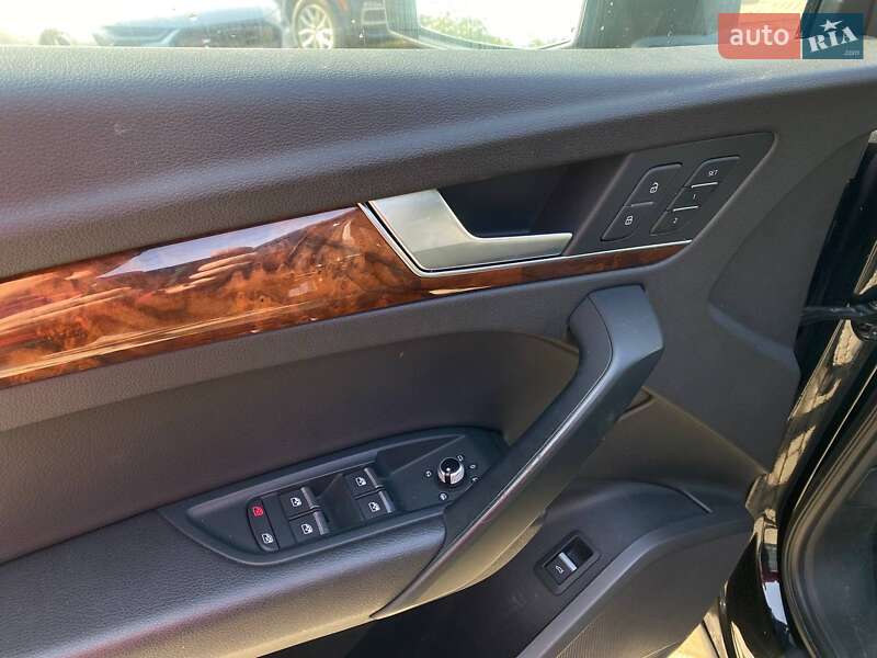 Внедорожник / Кроссовер Audi Q5 2017 в Львове