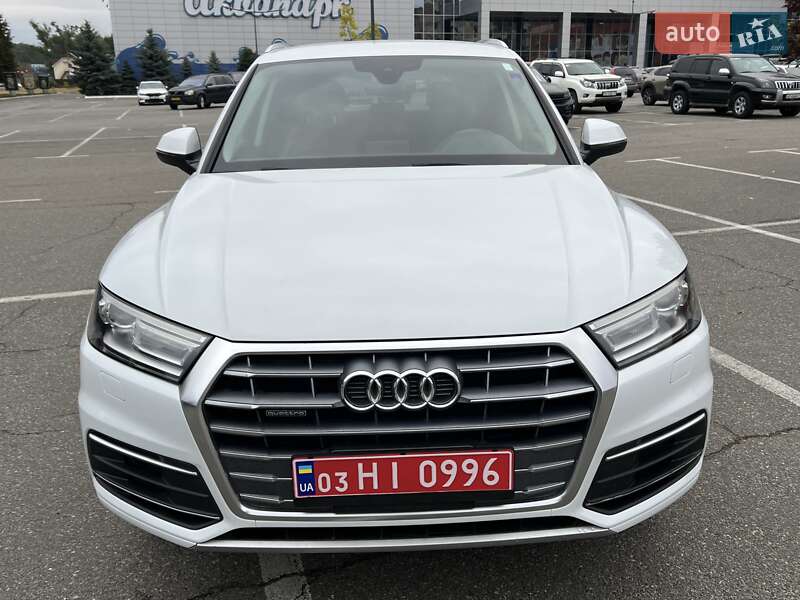 Внедорожник / Кроссовер Audi Q5 2019 в Киеве