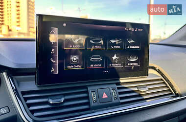 Внедорожник / Кроссовер Audi Q5 2022 в 