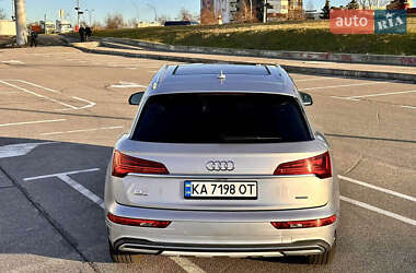 Внедорожник / Кроссовер Audi Q5 2022 в 