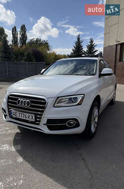 Внедорожник / Кроссовер Audi Q5 2015 в 