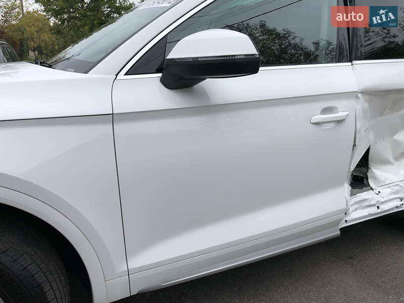 Внедорожник / Кроссовер Audi Q5 2018 в Ирпене