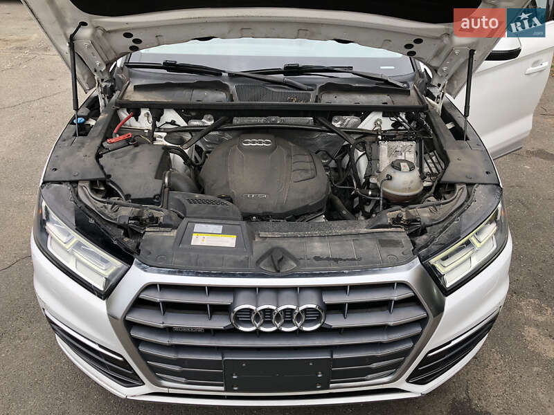Внедорожник / Кроссовер Audi Q5 2018 в Ирпене