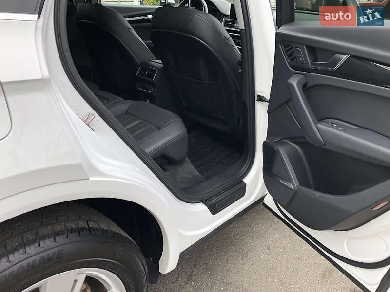 Внедорожник / Кроссовер Audi Q5 2018 в Ирпене