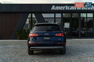 Внедорожник / Кроссовер Audi Q5 2018 в 