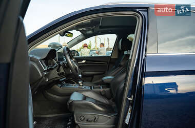 Внедорожник / Кроссовер Audi Q5 2018 в 