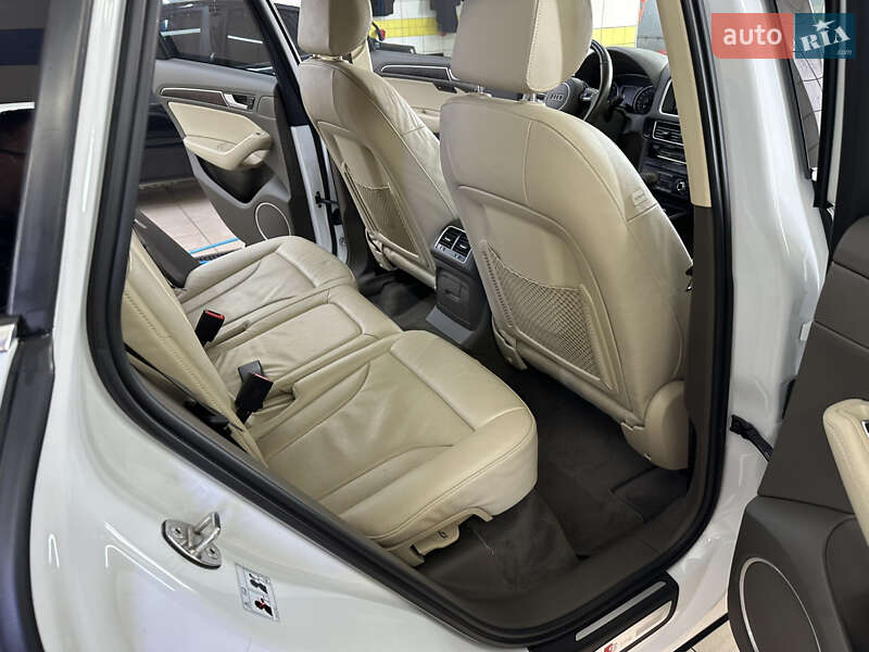 Внедорожник / Кроссовер Audi Q5 2015 в Киеве
