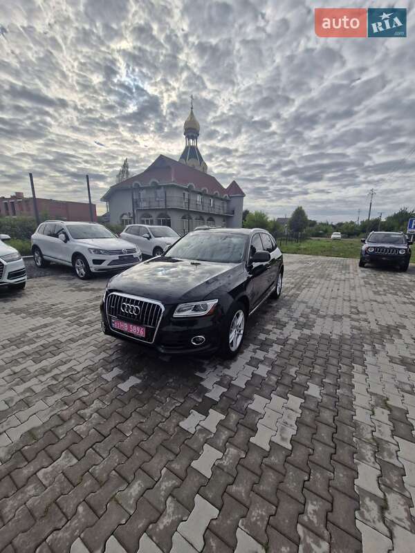 Внедорожник / Кроссовер Audi Q5 2014 в Ужгороде