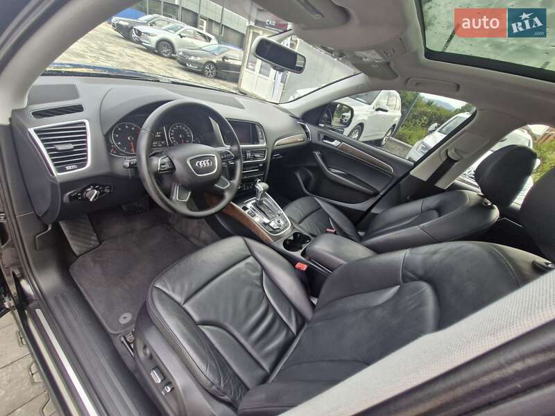 Внедорожник / Кроссовер Audi Q5 2014 в Ужгороде