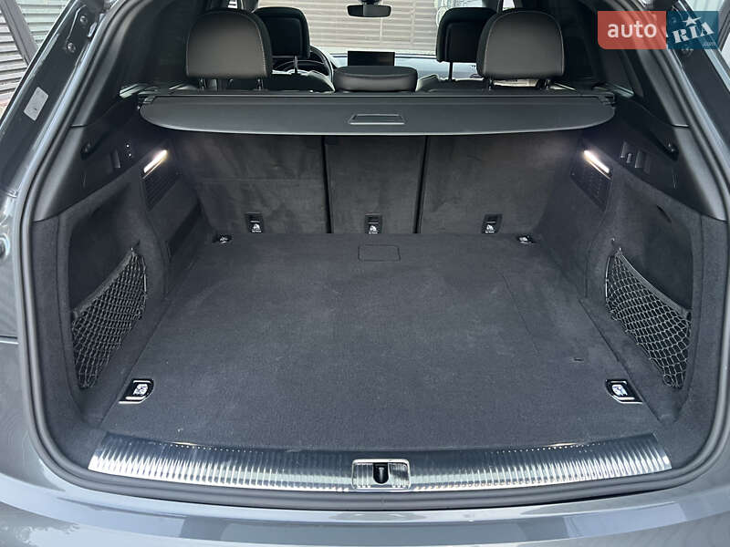 Позашляховик / Кросовер Audi Q5 2021 в Києві