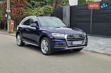 Внедорожник / Кроссовер Audi Q5 2018 в 