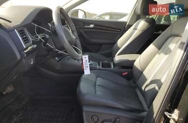 Внедорожник / Кроссовер Audi Q5 2018 в 