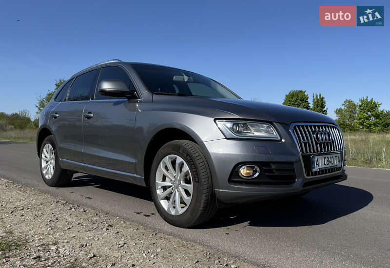 Внедорожник / Кроссовер Audi Q5 2016 в 