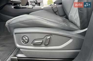 Внедорожник / Кроссовер Audi Q5 2021 в 