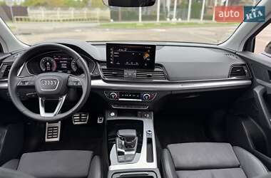 Внедорожник / Кроссовер Audi Q5 2021 в 