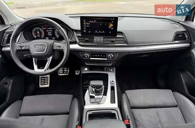 Внедорожник / Кроссовер Audi Q5 2021 в 