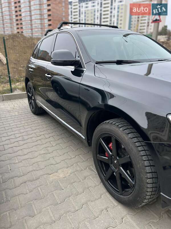 Позашляховик / Кросовер Audi Q5 2015 в Києві