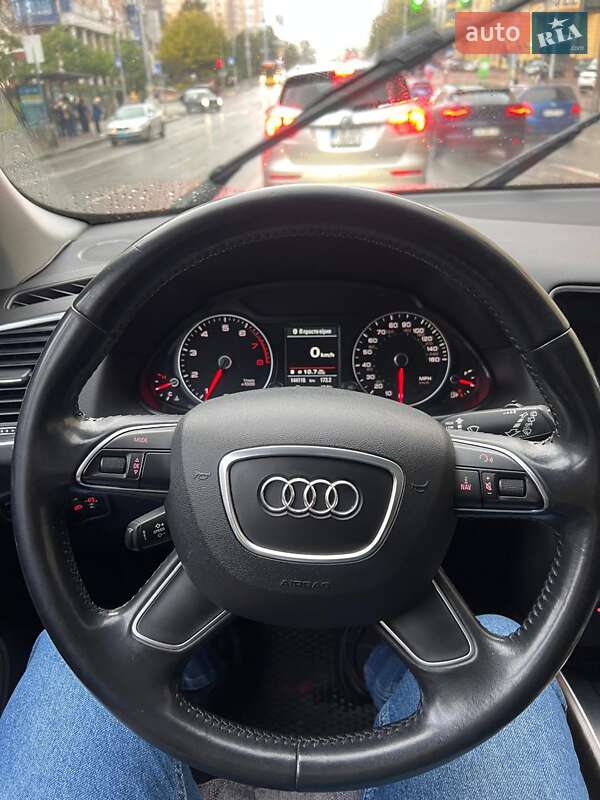 Позашляховик / Кросовер Audi Q5 2015 в Києві