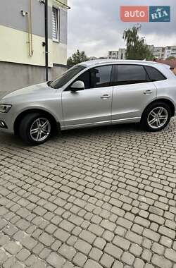 Внедорожник / Кроссовер Audi Q5 2012 в 