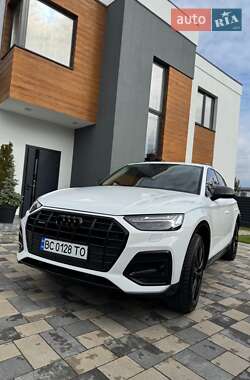 Внедорожник / Кроссовер Audi Q5 2021 в 