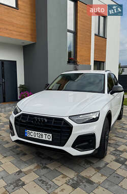Внедорожник / Кроссовер Audi Q5 2021 в 