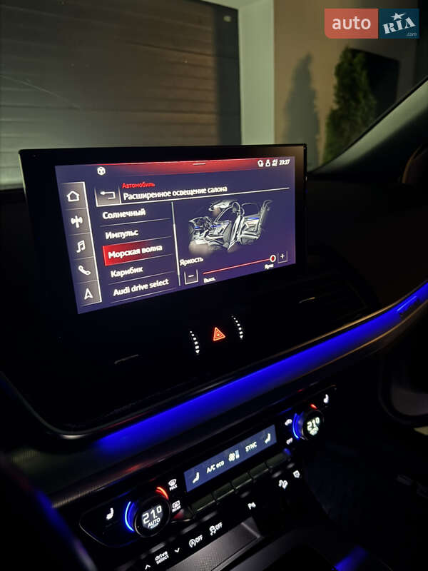 Внедорожник / Кроссовер Audi Q5 2021 в Львове