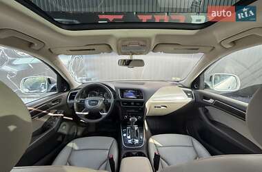 Позашляховик / Кросовер Audi Q5 2015 в 