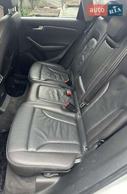 Позашляховик / Кросовер Audi Q5 2014 в 