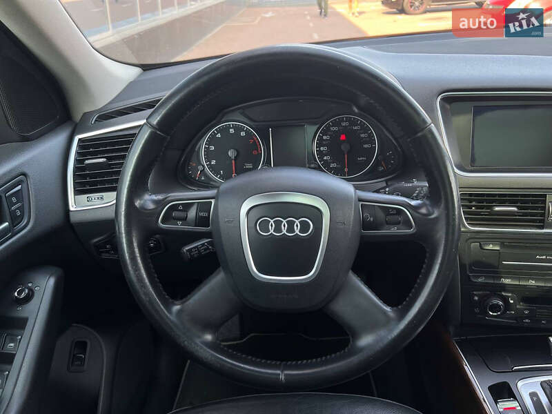 Позашляховик / Кросовер Audi Q5 2012 в Києві