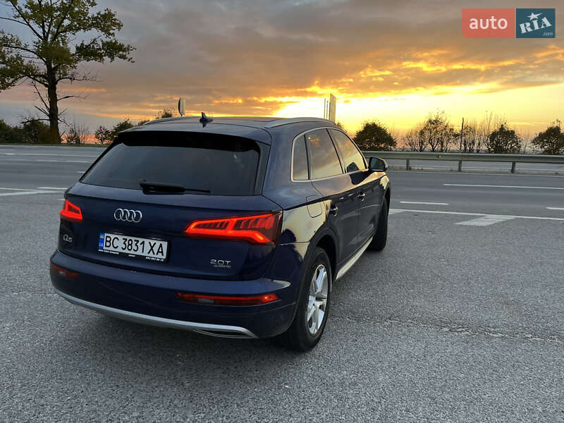 Внедорожник / Кроссовер Audi Q5 2017 в Киеве