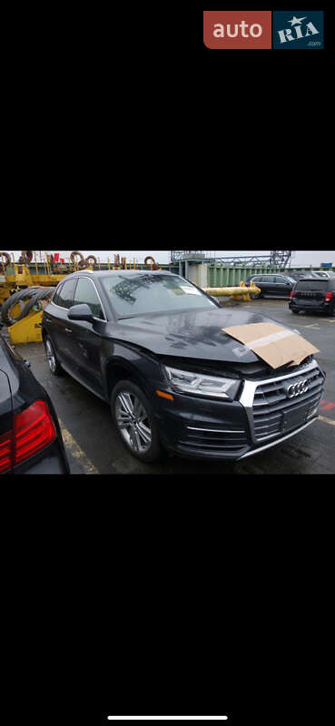 Позашляховик / Кросовер Audi Q5 2017 в Львові