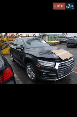 Внедорожник / Кроссовер Audi Q5 2017 в 