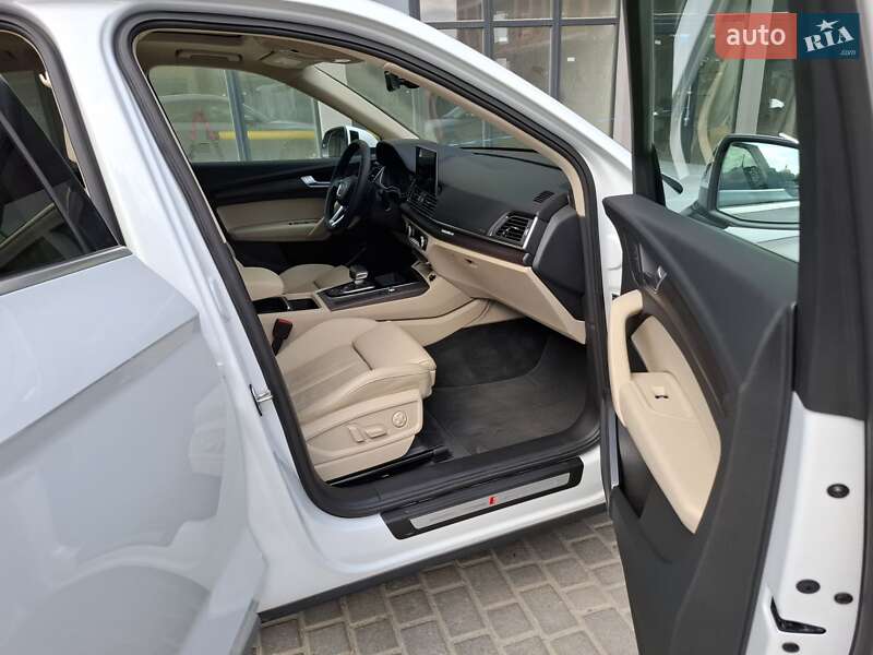 Внедорожник / Кроссовер Audi Q5 2021 в Львове фото 13 Внедорожник / Кроссовер Audi Q5 2021 в Львове